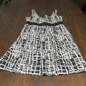 Gathered waist back zip dress